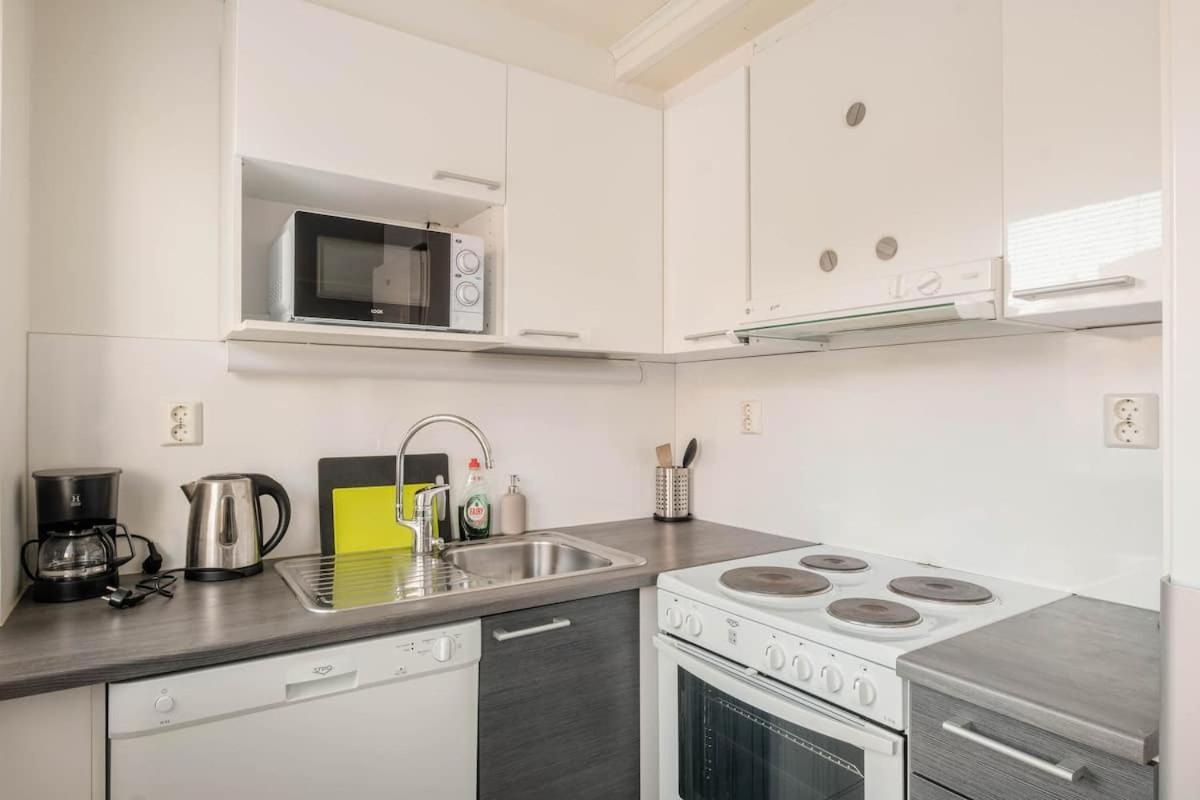 Norden Homes Quick & Easy Airport And City Centre Access ヘルシンキ エクステリア 写真